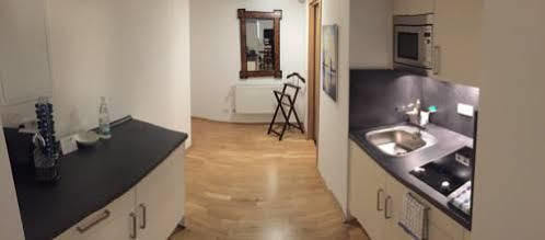 Apartments Constance מראה חיצוני תמונה